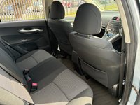 USED 2010 10 TOYOTA AURIS 1.4 D-4D TR Hatchback 5dr Diesel MultiMode Euro 4 (90 ps) AUTOMATIC* PADDLE SHIFT* 13 MAIN DEALER SERVICE STAMPS* DUAL CLIMATE CONTROL WITH AIR CON* AM / FM RADIO* CD PLAYER* AUX* USB* REMOTE CENTRAL LOCKING WITH 2 KEYS* ELECTRIC WINDOWS & MIRRORS