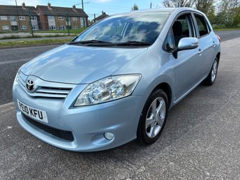 2010 TOYOTA AURIS