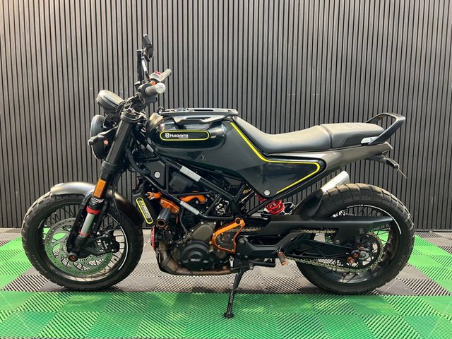View our HUSQVARNA SVARTPILEN 401