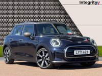 USED 2022 71 MINI HATCH 1.5 Cooper Exclusive Hatchback 5dr Petrol Steptronic Euro 6 (s/s) (136 ps) Comfort Pack | Panoramic Roof