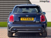 USED 2022 71 MINI HATCH 1.5 Cooper Exclusive Hatchback 5dr Petrol Steptronic Euro 6 (s/s) (136 ps) Comfort Pack | Panoramic Roof