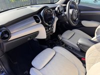 USED 2022 71 MINI HATCH 1.5 Cooper Exclusive Hatchback 5dr Petrol Steptronic Euro 6 (s/s) (136 ps) Comfort Pack | Panoramic Roof