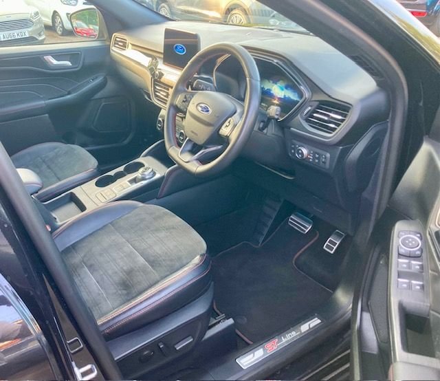 View our FORD KUGA
