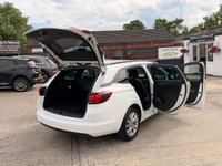 USED 2019 19 VAUXHALL ASTRA 1.6 CDTi BlueInjection Design Sports Tourer 5dr Diesel Manual Euro 6 (s/s) (136 ps) ONE OWNER - FULL HISTORY
