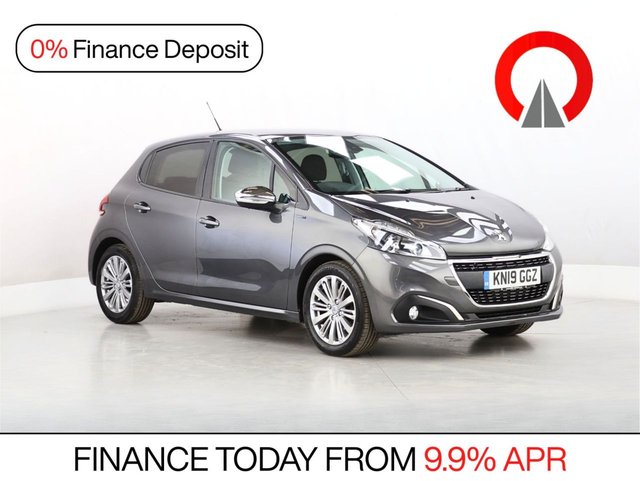 View our Peugeot 208 1.2 PureTech Signature Hatchback 5dr Petrol Manual Euro 6 (s/s) (82 ps)