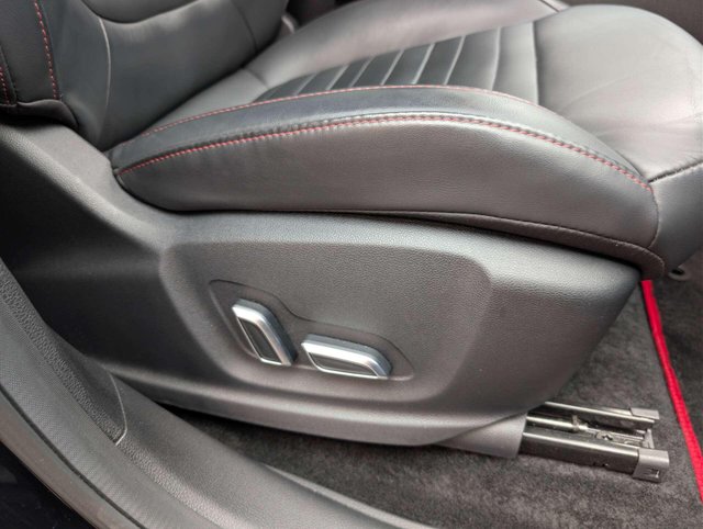 USED 2024 73 MG HS 1.5 MG HS Trophy Semi-Auto 5dr CLICK+COLLECT / HOME DELIVERY