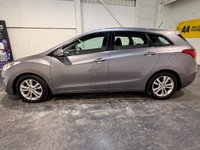 USED 2013 13 HYUNDAI I30 1.6 CRDi Blue Drive Style Nav Tourer 5dr Diesel Manual Euro 5 (s/s) (128 ps) &pound;35 Road Tax-Great Economy-Hyundai Service History