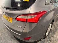 USED 2013 13 HYUNDAI I30 1.6 CRDi Blue Drive Style Nav Tourer 5dr Diesel Manual Euro 5 (s/s) (128 ps) &pound;35 Road Tax-Great Economy-Hyundai Service History