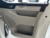 USED 2017 66 VOLKSWAGEN TRANSPORTER 2.0 BiTDI T32 BlueMotion Tech KOMBI Van 4dr Diesel DSG FWD SWB Euro 6 (s/s) (204 ps) 