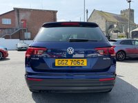 USED 2017 VOLKSWAGEN TIGUAN 2.0 TDI BlueMotion Tech SE SUV 5dr Diesel Manual Euro 6 (s/s) (150 ps) 