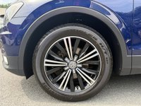 USED 2017 VOLKSWAGEN TIGUAN 2.0 TDI BlueMotion Tech SE SUV 5dr Diesel Manual Euro 6 (s/s) (150 ps) 
