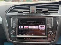 USED 2017 VOLKSWAGEN TIGUAN 2.0 TDI BlueMotion Tech SE SUV 5dr Diesel Manual Euro 6 (s/s) (150 ps) 