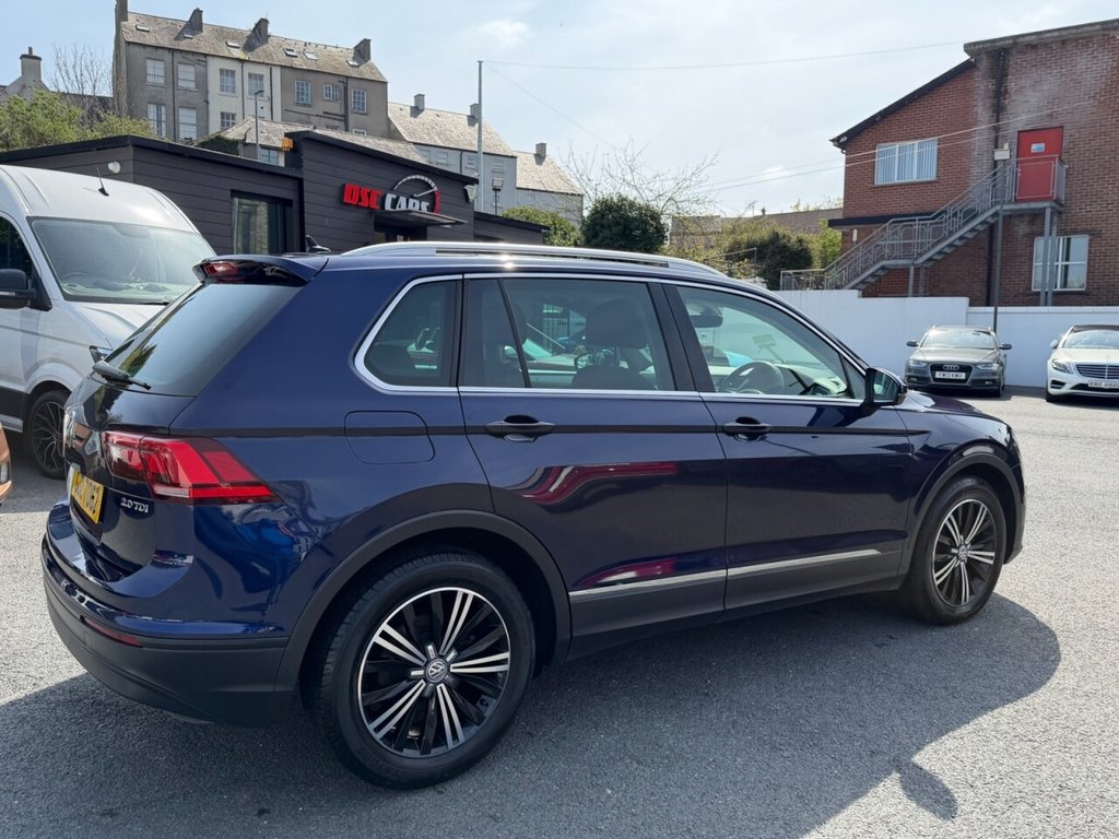 USED 2017 VOLKSWAGEN TIGUAN 2.0 TDI BlueMotion Tech SE SUV 5dr Diesel Manual Euro 6 (s/s) (150 ps) 