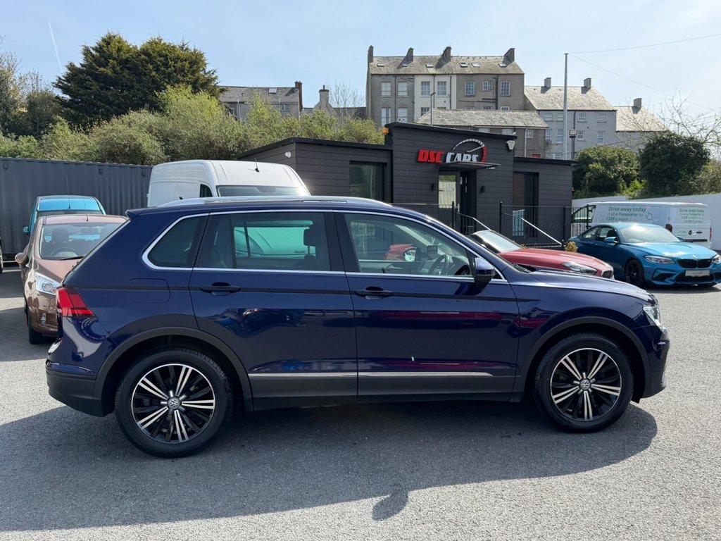 USED 2017 VOLKSWAGEN TIGUAN 2.0 TDI BlueMotion Tech SE SUV 5dr Diesel Manual Euro 6 (s/s) (150 ps) 