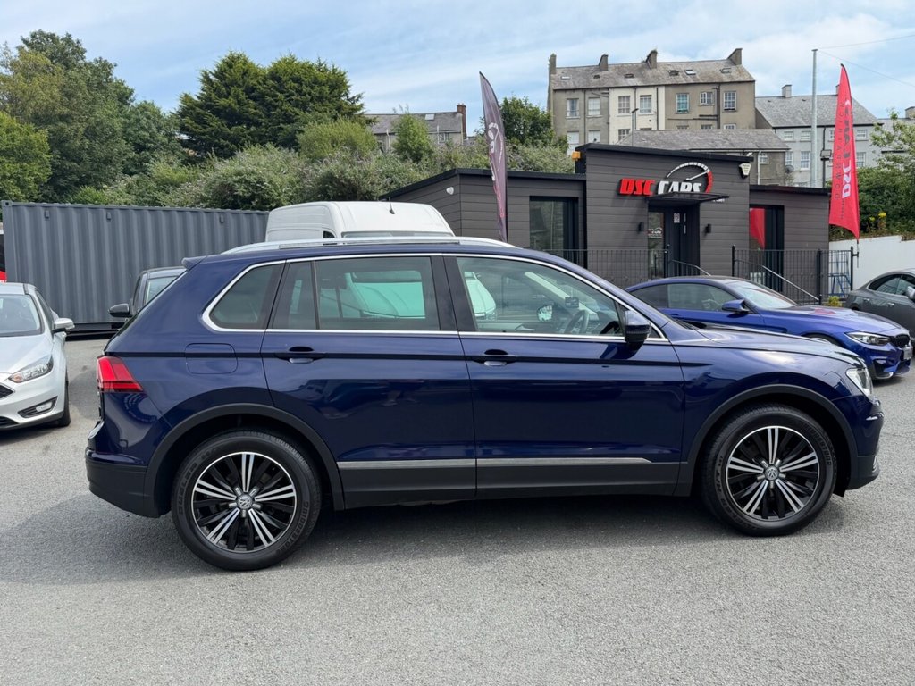USED 2017 VOLKSWAGEN TIGUAN 2.0 TDI BlueMotion Tech SE SUV 5dr Diesel Manual Euro 6 (s/s) (150 ps) 