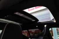 USED 2020 20 VOLVO XC40 2.0 D3 R-Design Pro SUV 5dr Diesel Auto Euro 6 (s/s) (150 ps) - EURO 6 - ULEZ, SENSUS NAV, HTD-LEATHER/ALCANTARA, DIGITAL DASH, PAN ROOF, 360 CAMERA, 20" ALLOYS, CRUISE/LDW/BSA, DAB & BLUETOOTH
