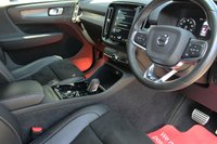 USED 2020 20 VOLVO XC40 2.0 D3 R-Design Pro SUV 5dr Diesel Auto Euro 6 (s/s) (150 ps) - EURO 6 - ULEZ, SENSUS NAV, HTD-LEATHER/ALCANTARA, DIGITAL DASH, PAN ROOF, 360 CAMERA, 20" ALLOYS, CRUISE/LDW/BSA, DAB & BLUETOOTH