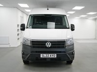 USED 2022 22 VOLKSWAGEN CRAFTER CR35 2.0 TDI 140 BHP MWB TRENDLINE BUSINESS AUTOMATIC AUTOMATIC | MEDIUM | SAT NAV | AIR CON
