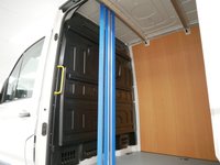 USED 2022 22 VOLKSWAGEN CRAFTER CR35 2.0 TDI 140 BHP MWB TRENDLINE BUSINESS AUTOMATIC AUTOMATIC | MEDIUM | SAT NAV | AIR CON