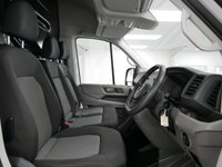 USED 2022 22 VOLKSWAGEN CRAFTER CR35 2.0 TDI 140 BHP MWB TRENDLINE BUSINESS AUTOMATIC AUTOMATIC | MEDIUM | SAT NAV | AIR CON