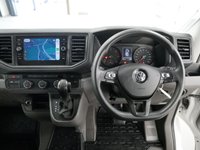 USED 2022 22 VOLKSWAGEN CRAFTER CR35 2.0 TDI 140 BHP MWB TRENDLINE BUSINESS AUTOMATIC AUTOMATIC | MEDIUM | SAT NAV | AIR CON