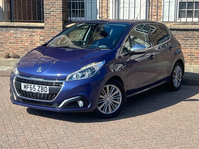 View our PEUGEOT 208