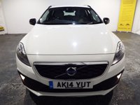 USED 2014 14 VOLVO V40 CROSS COUNTRY 1.6 D2 SE Hatchback 5dr Diesel Manual Euro 5 (s/s) (115 ps) &pound;20 Road Tax-Great Economy-A/C-Service History-2 Keys-DAB Radio-Bluetooth