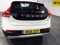 USED 2014 14 VOLVO V40 CROSS COUNTRY 1.6 D2 SE Hatchback 5dr Diesel Manual Euro 5 (s/s) (115 ps) &pound;20 Road Tax-Great Economy-A/C-Service History-2 Keys-DAB Radio-Bluetooth