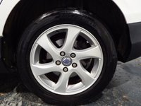 USED 2014 14 VOLVO V40 CROSS COUNTRY 1.6 D2 SE Hatchback 5dr Diesel Manual Euro 5 (s/s) (115 ps) &pound;20 Road Tax-Great Economy-A/C-Service History-2 Keys-DAB Radio-Bluetooth
