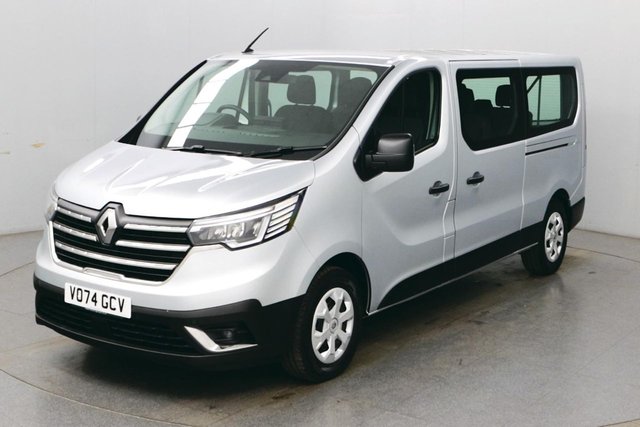 View our Renault Trafic 2.0 dCi LL30 Advance EDC Automatic 150 BHP L2 H1 9 Seats Minibus Euro 6 ULEZ Compliant