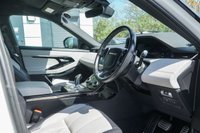 USED 2019 69 LAND ROVER RANGE ROVER EVOQUE 2.0 D180 R-Dynamic SE SUV 5dr Diesel Auto 4WD Euro 6 (s/s) (180 ps) 