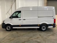 USED 2022 72 VOLKSWAGEN CRAFTER CR35 MWB Trendline Business Med Roof FWD 140ps 