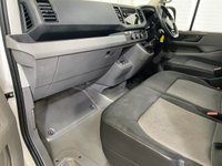 USED 2022 72 VOLKSWAGEN CRAFTER CR35 MWB Trendline Business Med Roof FWD 140ps 