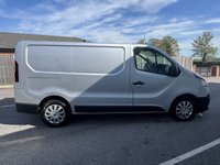 USED 2021 71 RENAULT TRAFIC 2.0 dCi ENERGY 28 Business+ Panel Van 5dr Diesel Manual SWB Standard Roof Euro 6 (s/s) (120 ps) This 2021 Renault Trafic presents an exceptional ownership proposition, having been meticulously maintained by a single owner from new and boasting remarkably low mileage for its age at just 54,836 miles. This Business+ SWB Standard Roof variant is powered by an efficient 2.0 litre dCi ENERGY diesel engine, meeting Euro 6 emission standards, and comes with a clear vehicle history check for your peace of mind. The dCi ENERGY 28 Business+ trim level ensures a practical and comfortable experience.