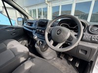 USED 2021 71 RENAULT TRAFIC 2.0 dCi ENERGY 28 Business+ Panel Van 5dr Diesel Manual SWB Standard Roof Euro 6 (s/s) (120 ps) This 2021 Renault Trafic presents an exceptional ownership proposition, having been meticulously maintained by a single owner from new and boasting remarkably low mileage for its age at just 54,836 miles. This Business+ SWB Standard Roof variant is powered by an efficient 2.0 litre dCi ENERGY diesel engine, meeting Euro 6 emission standards, and comes with a clear vehicle history check for your peace of mind. The dCi ENERGY 28 Business+ trim level ensures a practical and comfortable experience.