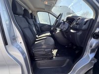USED 2021 71 RENAULT TRAFIC 2.0 dCi ENERGY 28 Business+ Panel Van 5dr Diesel Manual SWB Standard Roof Euro 6 (s/s) (120 ps) This 2021 Renault Trafic presents a superb ownership proposition, having been meticulously maintained by its single owner from new. This Business+ SWB Standard Roof model, powered by an efficient 2.0 litre dCi diesel engine, meets Euro 6 emission standards and boasts a clear vehicle history check. Inside, you'll find a DAB radio with Bluetooth connectivity, a USB socket, and two 15W speakers, ensuring your journeys are accompanied by your favourite audio. For enhanced safety and convenience.