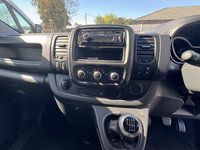 USED 2021 71 RENAULT TRAFIC 2.0 dCi ENERGY 28 Business+ Panel Van 5dr Diesel Manual SWB Standard Roof Euro 6 (s/s) (120 ps) This 2021 Renault Trafic presents a superb ownership proposition, having been meticulously maintained by its single owner from new. This Business+ SWB Standard Roof model, powered by an efficient 2.0 litre dCi diesel engine, meets Euro 6 emission standards and boasts a clear vehicle history check. Inside, you'll find a DAB radio with Bluetooth connectivity, a USB socket, and two 15W speakers, ensuring your journeys are accompanied by your favourite audio. For enhanced safety and convenience.