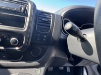 USED 2021 71 RENAULT TRAFIC 2.0 dCi ENERGY 28 Business+ Panel Van 5dr Diesel Manual SWB Standard Roof Euro 6 (s/s) (120 ps) This 2021 Renault Trafic presents a superb ownership proposition, having been meticulously maintained by its single owner from new. This Business+ SWB Standard Roof model, powered by an efficient 2.0 litre dCi diesel engine, meets Euro 6 emission standards and boasts a clear vehicle history check. Inside, you'll find a DAB radio with Bluetooth connectivity, a USB socket, and two 15W speakers, ensuring your journeys are accompanied by your favourite audio. For enhanced safety and convenience.