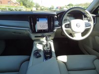 USED 2020 70 VOLVO S90 2.0 T4 Momentum Plus Saloon 4dr Petrol Auto Euro 6 (s/s) (190 ps)  WINTER PACK WITH HEATED FRONT SEATS 