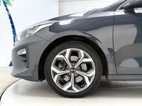 USED 2021 21 KIA CEED 1.5 T-GDi 3 Hatchback 5dr Petrol Manual Euro 6 (s/s) (158 bhp) Gorgeous LOw Mileage Full Service History CEED, 158BHP, SATNAV CARPLAY PArking Camera Heated Seats Privacy Glass only 26000 Miles