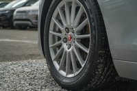 USED 2015 15 JAGUAR XE 2.0d Prestige Saloon 4dr Diesel Manual Euro 6 (s/s) (163 ps) 