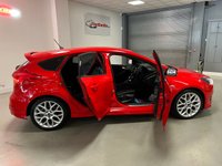 USED 2018 18 FORD FOCUS 1.0T EcoBoost ST-Line Hatchback 5dr Petrol Auto Euro 6 (s/s) (125 ps) 