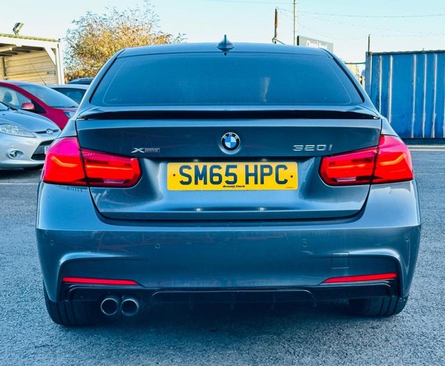 View our BMW 3 SERIES