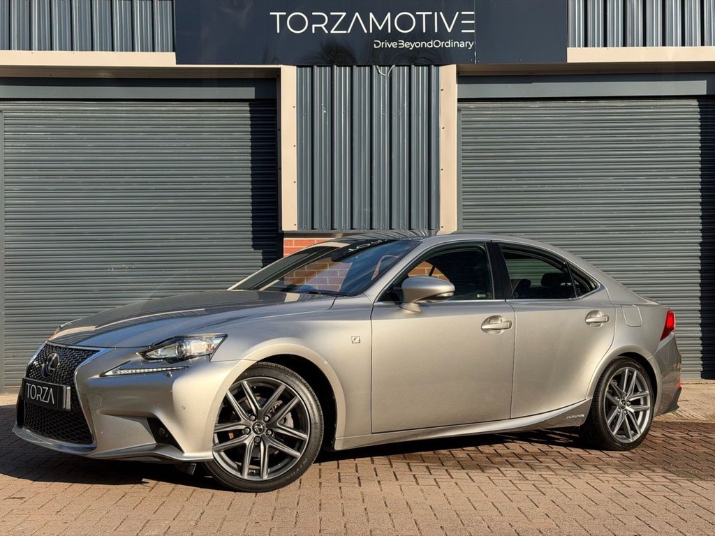 USED 2016 16 LEXUS IS 2.5 300h F Sport Saloon 4dr Petrol Hybrid E-CVT Euro 6 (s/s) (223 ps) 