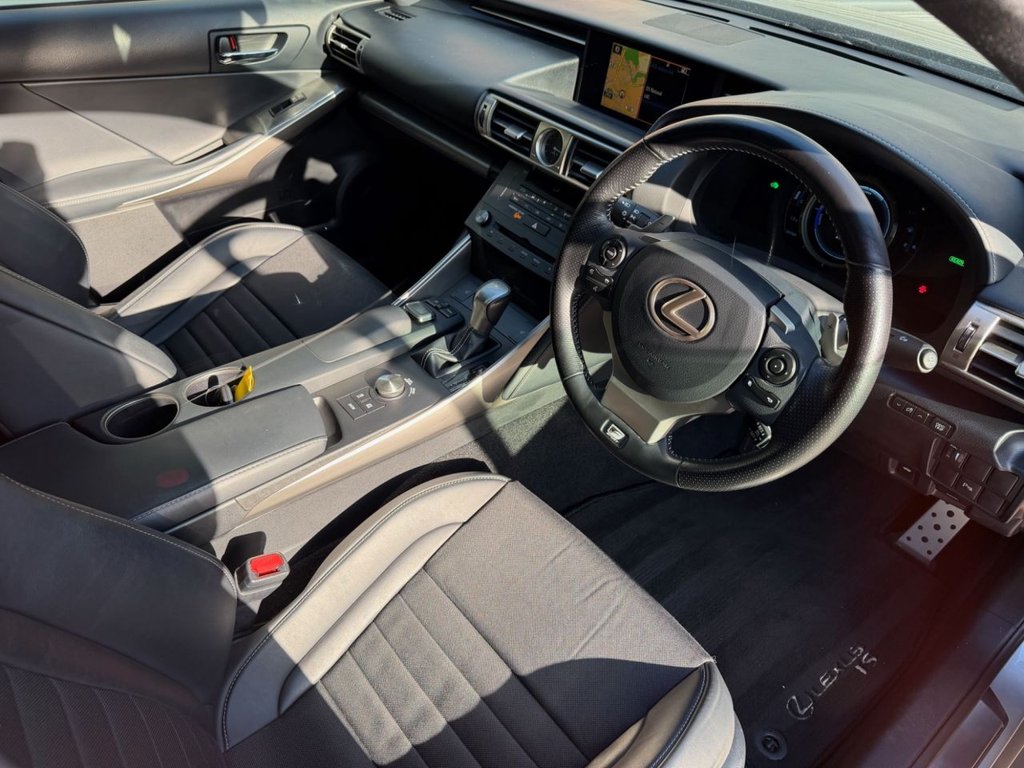 USED 2016 16 LEXUS IS 2.5 300h F Sport Saloon 4dr Petrol Hybrid E-CVT Euro 6 (s/s) (223 ps) 