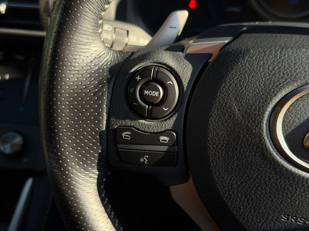 USED 2016 16 LEXUS IS 2.5 300h F Sport Saloon 4dr Petrol Hybrid E-CVT Euro 6 (s/s) (223 ps) 