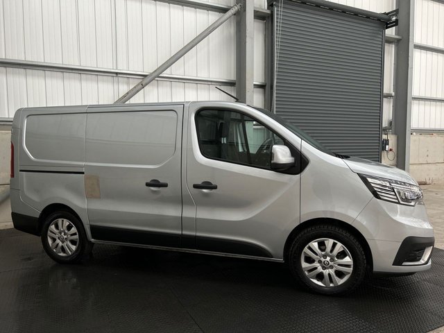 View our RENAULT TRAFIC