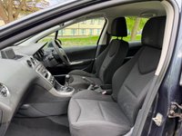 USED 2012 12 PEUGEOT 308 1.6 HDi SR Hatchback 5dr Diesel Manual Euro 5 (92 ps) 