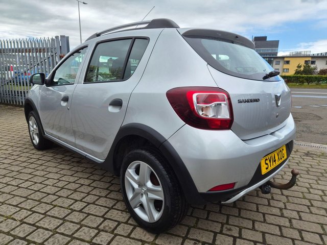 View our DACIA SANDERO STEPWAY