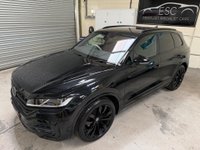 USED 2023 73 VOLKSWAGEN TOUAREG 3.0 TDI V6 R-Line Tech Plus Tiptronic 4Motion Euro 6 (s/s) 5dr *VAT QUALIFYING*BLACK PACK*